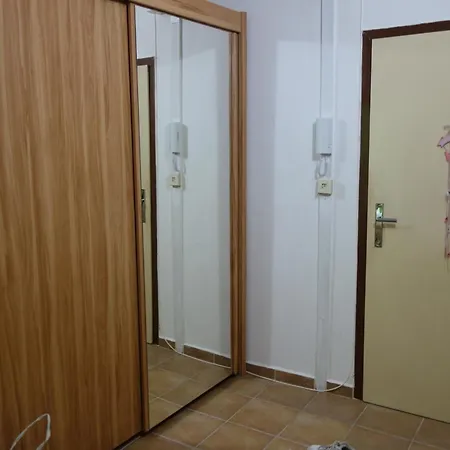 Sofia アパート レビツェ